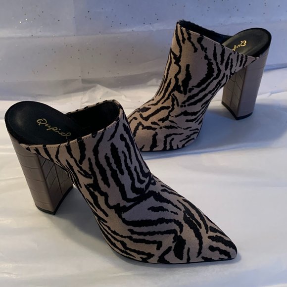 Zebra Print Mules heels Closed Toe Shoes - Picture 2 of 10